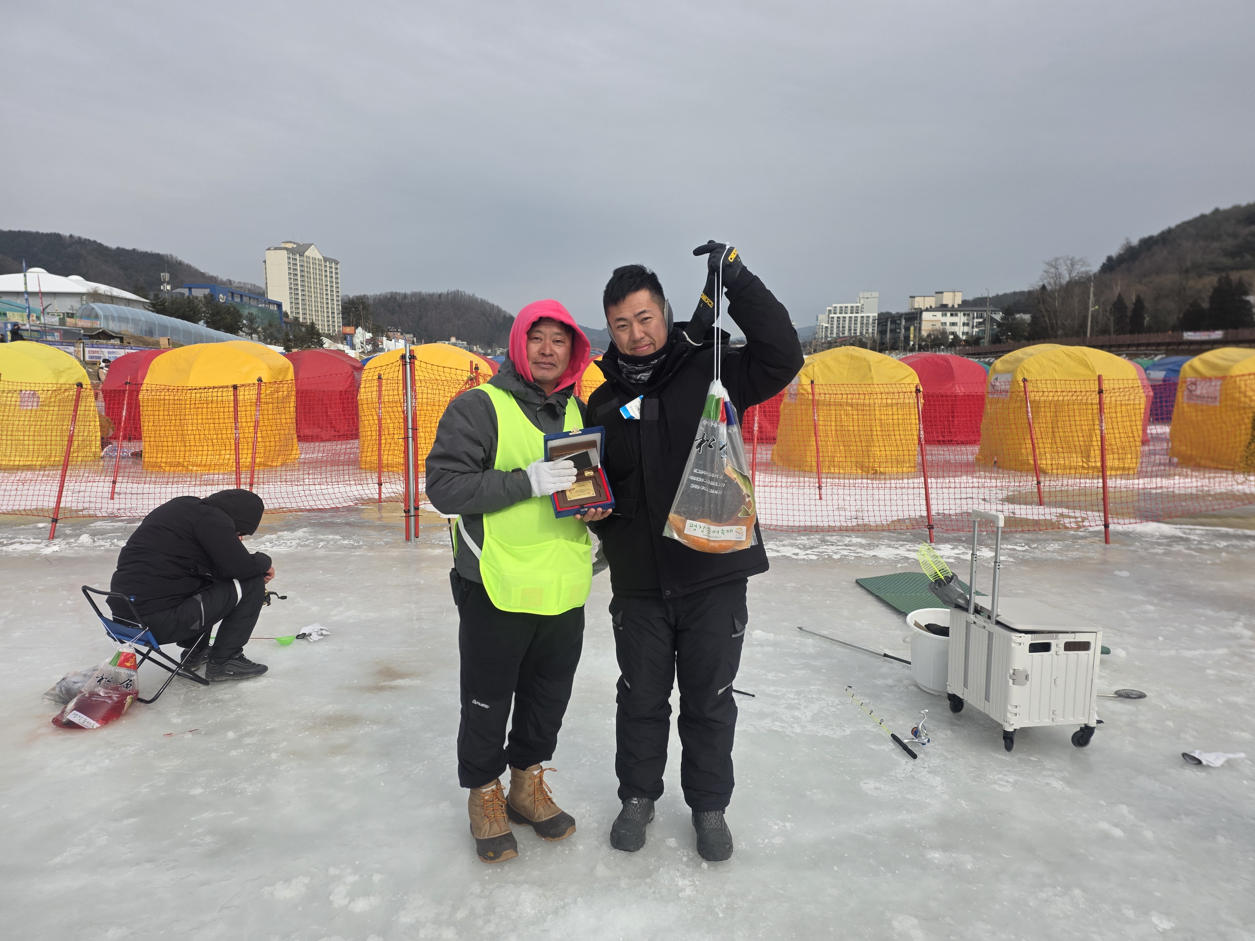 1월 26일 <1번낚시터> 황금송어잡다